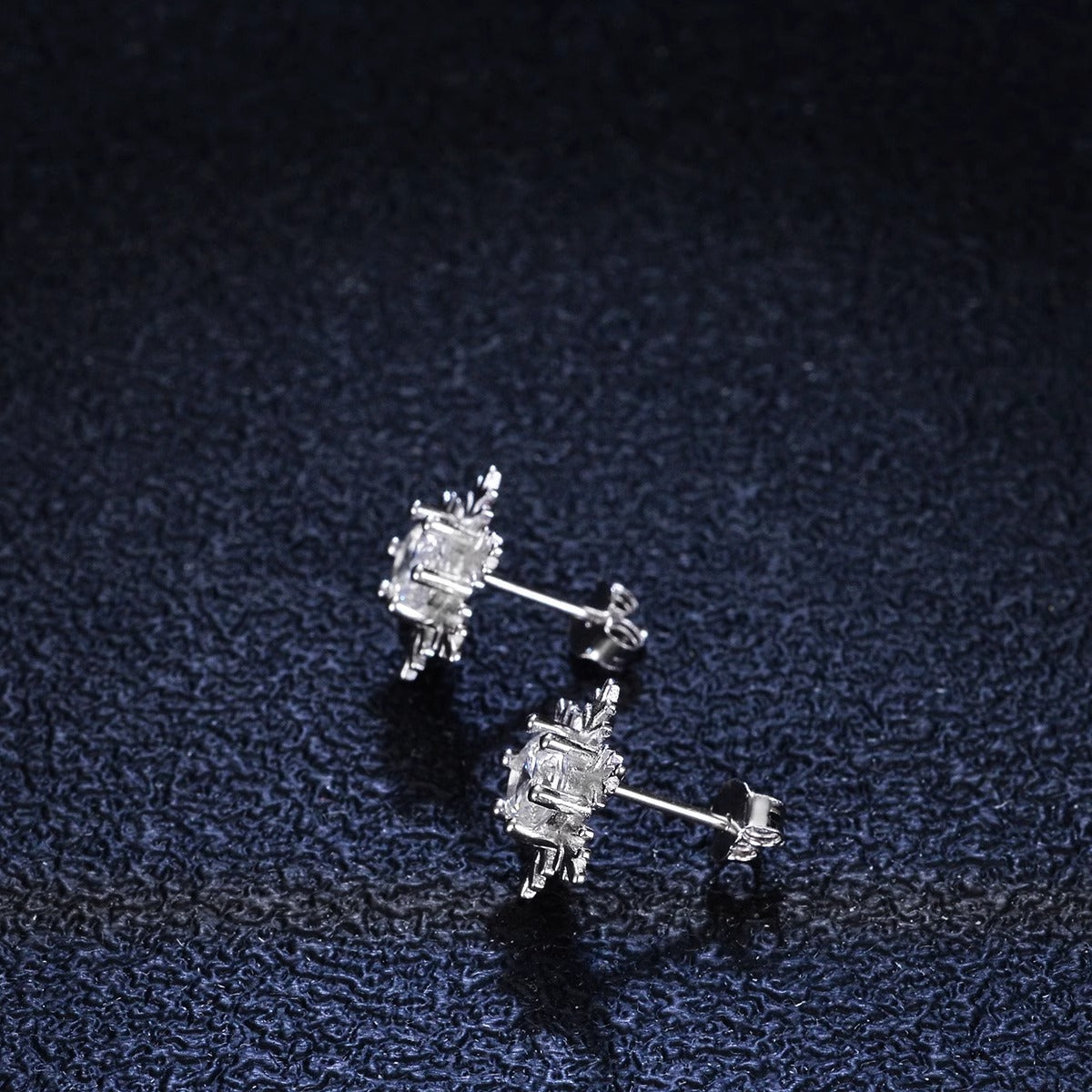 Wholesale S925 Sterling Silver Platinum Plated Snowflake Six-Claw Simple Elegant Earrings Advanced Design Sense Valentine's Day Gift for Girlfriend